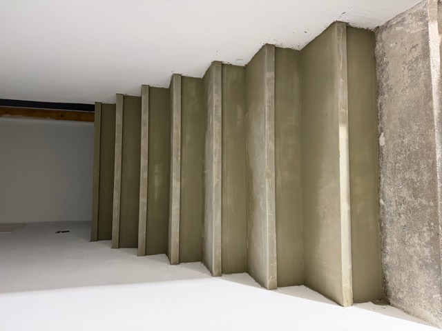 Treppe vor der Renovierung